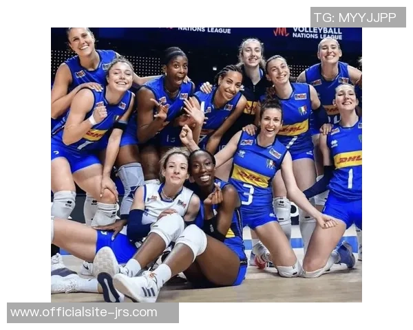 世界女排巅峰对决意大利与美国的精彩较量引发全球关注 世界女排巅峰对决意大利与美国的精彩较量引发全球关注