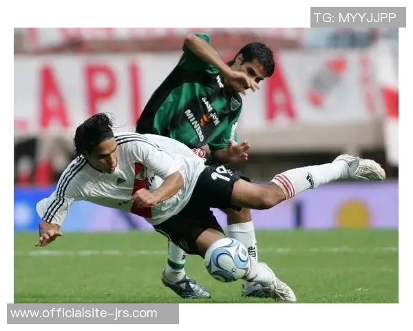 图库曼圣马丁与天主队的精彩对决分析与赛前预测